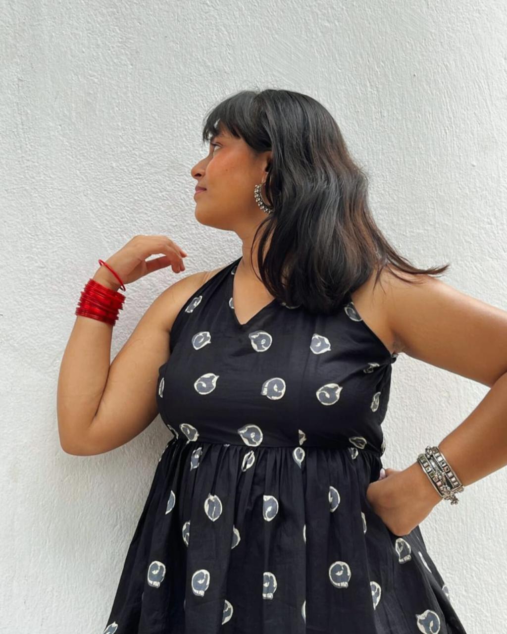 Pyaari Black Halter Neck Kurti