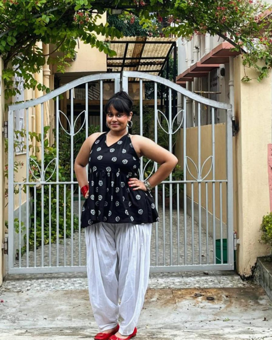 Pyaari Black Halter Neck Kurti