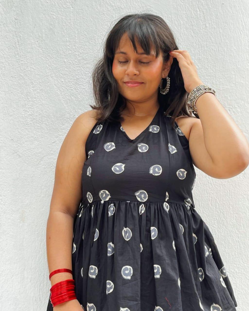Pyaari Black Halter Neck Kurti